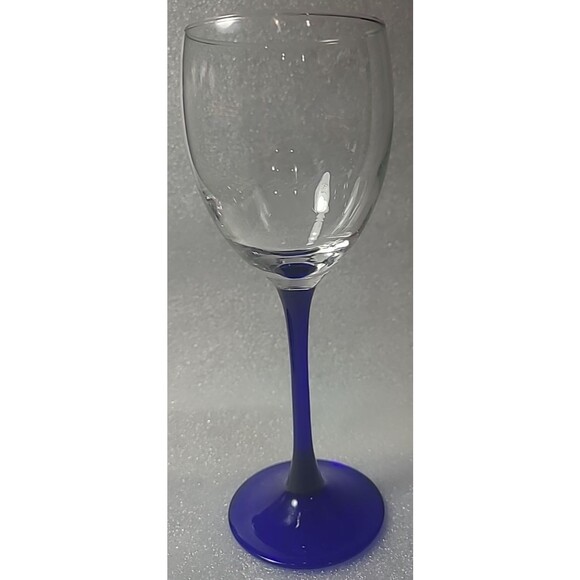 Set of 4 Luminarc Neptune Cobalt Blue Wine Glasses - Picture 2 of 3